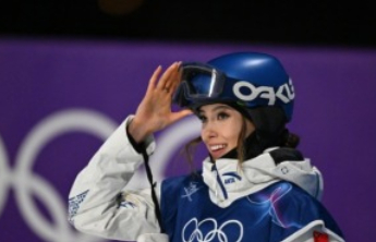 谷爱凌夺得米兰冬奥会自由式滑雪女子大跳台银牌