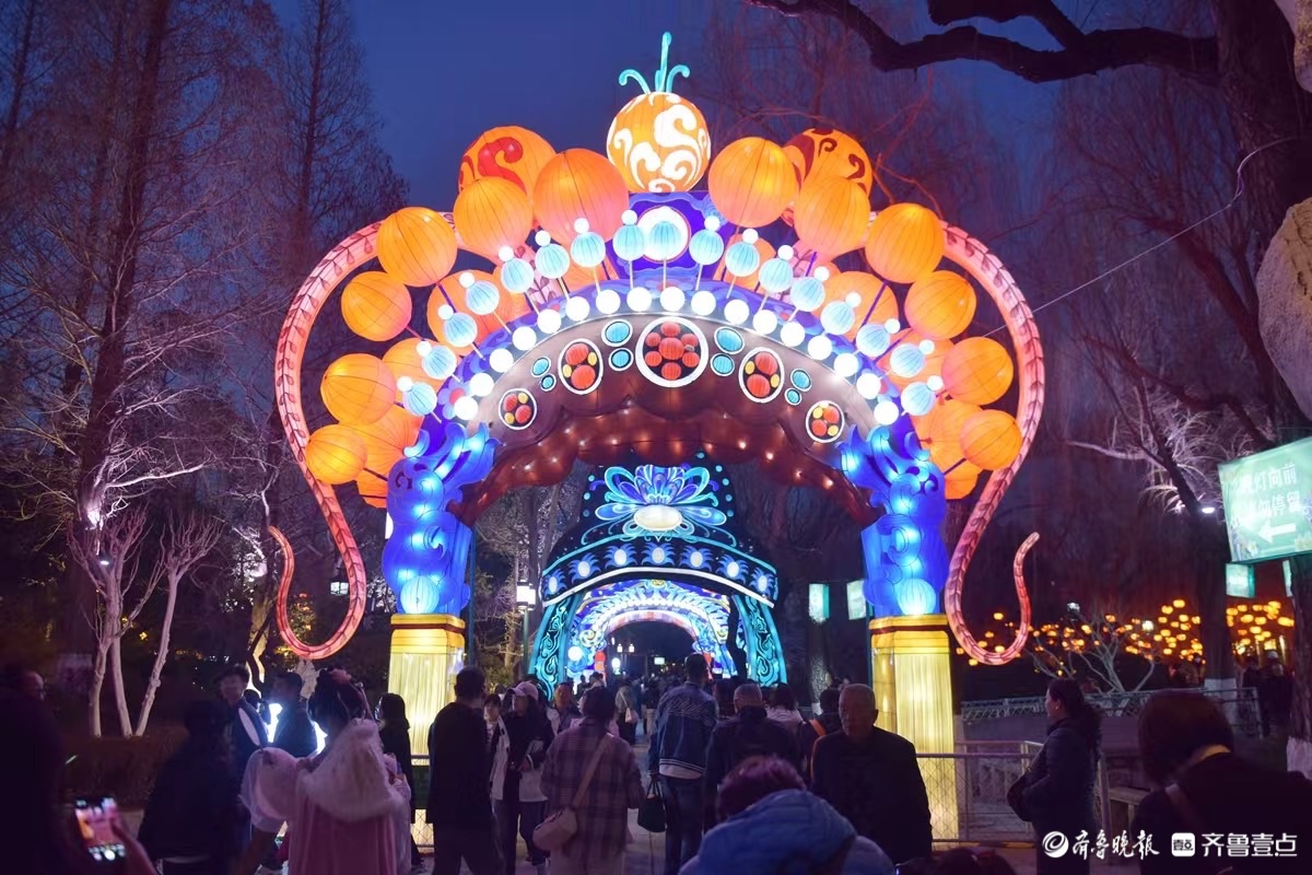 新春随手拍｜灯耀泉城夜，赏灯正当时