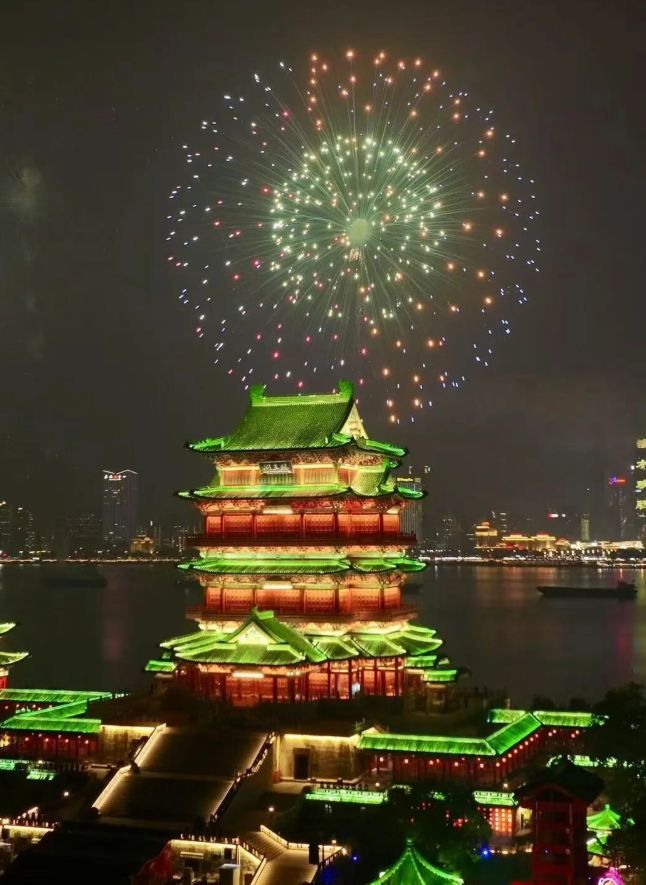 2026南昌迎春烟花晚会开启