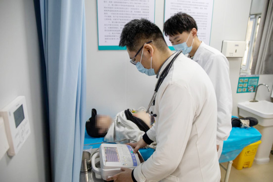 春节我在岗｜万家团圆时，他们在为生命值守