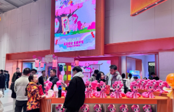 影院里的新年俗：在万达影城，有人开始为明年的春节档提前许愿了