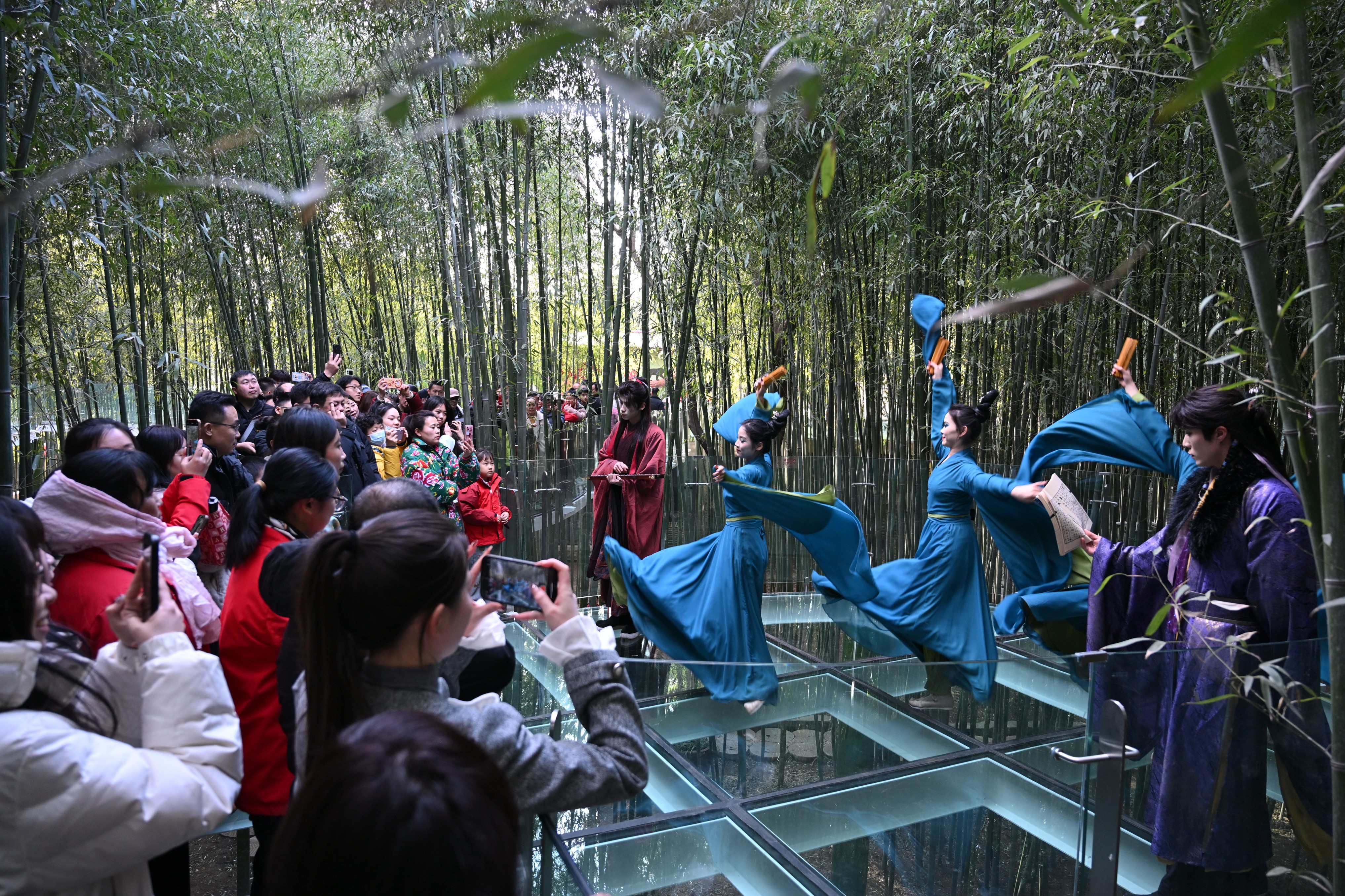 山东沂南：景区人气旺，新春开门红