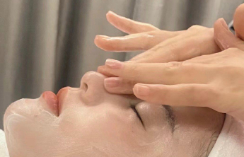 为什么皮肤科医生不显老？真正的养颜秘诀你也可以学会