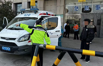 春节我在岗|与时间赛跑！莘县公安交警紧急护送危重病人转院
