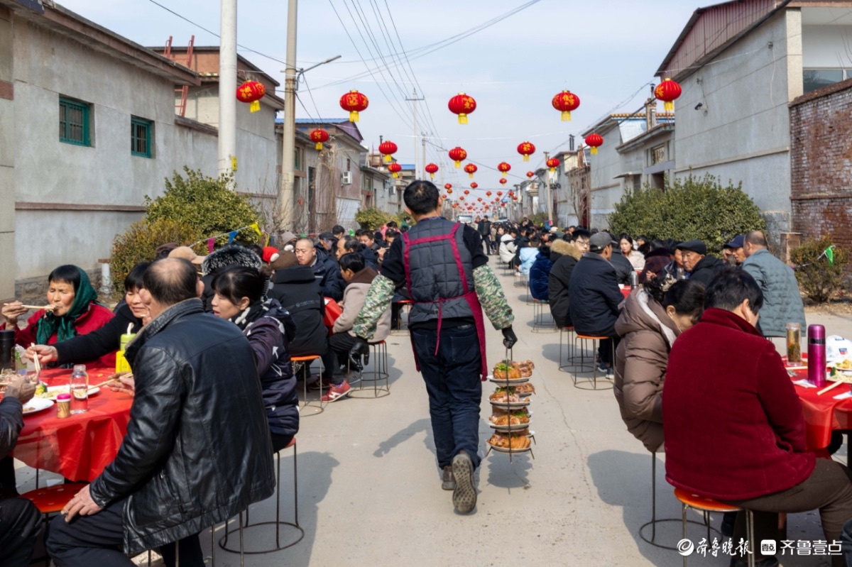 新春随手拍 | 一宴聚百家，古村暖新春