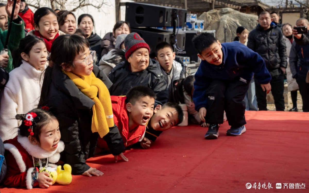 新春随手拍 | 一宴聚百家，古村暖新春