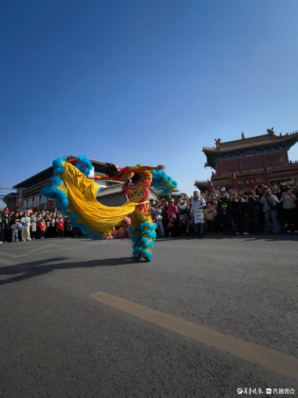 过年啦！济南明湖路热闹非凡