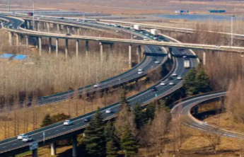 大年初五，全国道路交通平稳有序