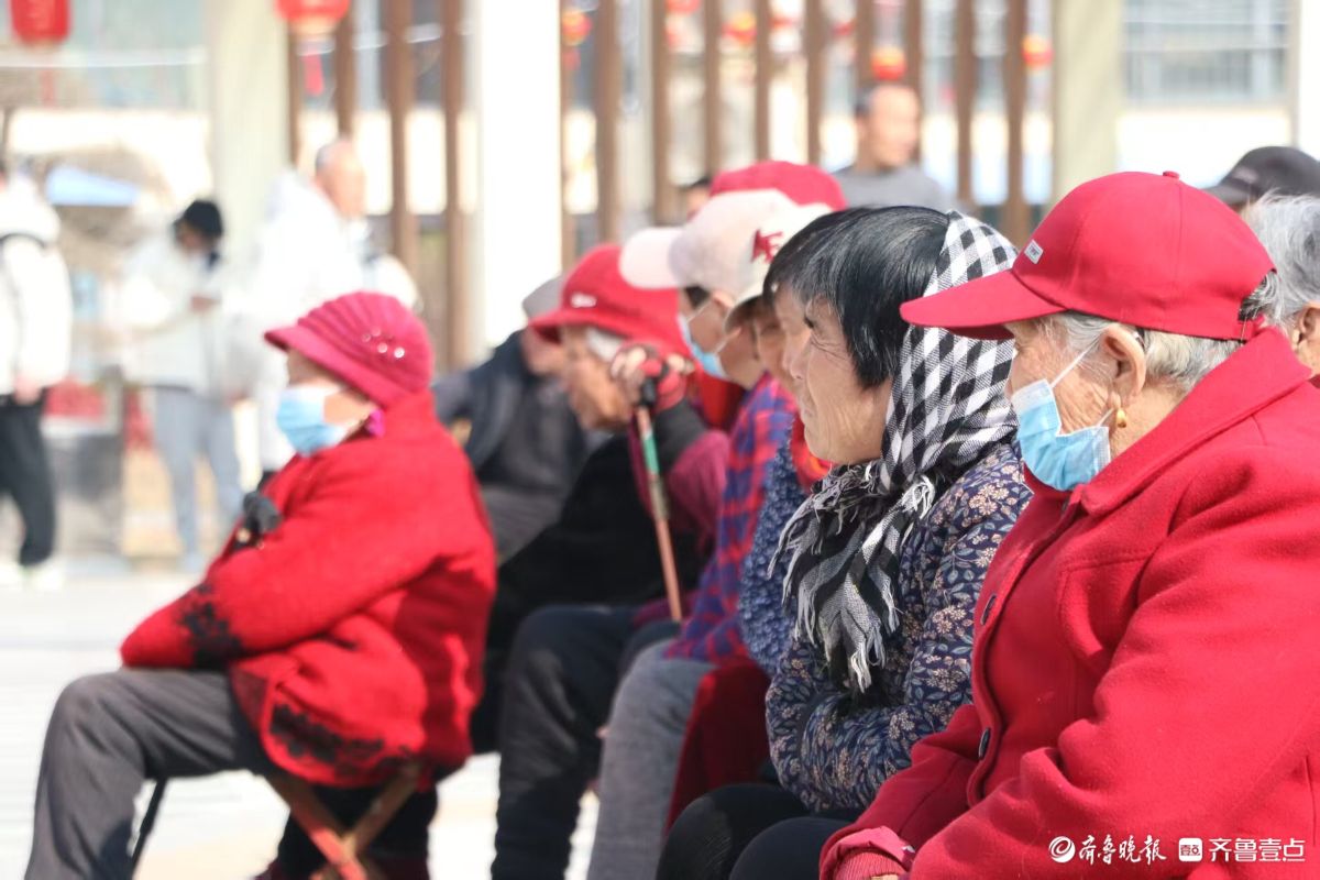 新春随手拍|新春唱大戏，欢喜过大年