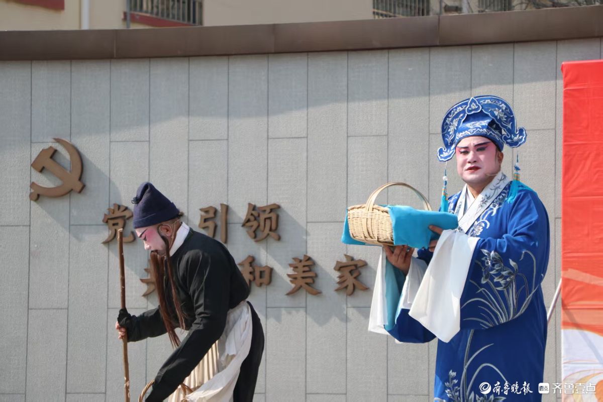 新春随手拍|新春唱大戏，欢喜过大年