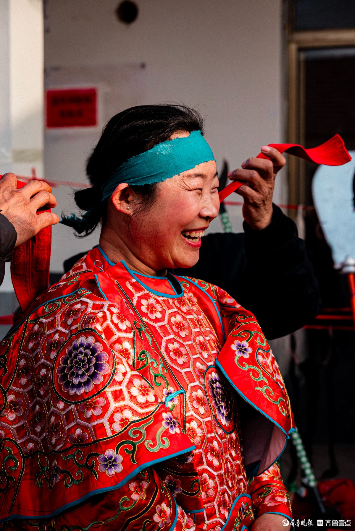 正月初五，沂水县诸葛镇大峪村“送火神”