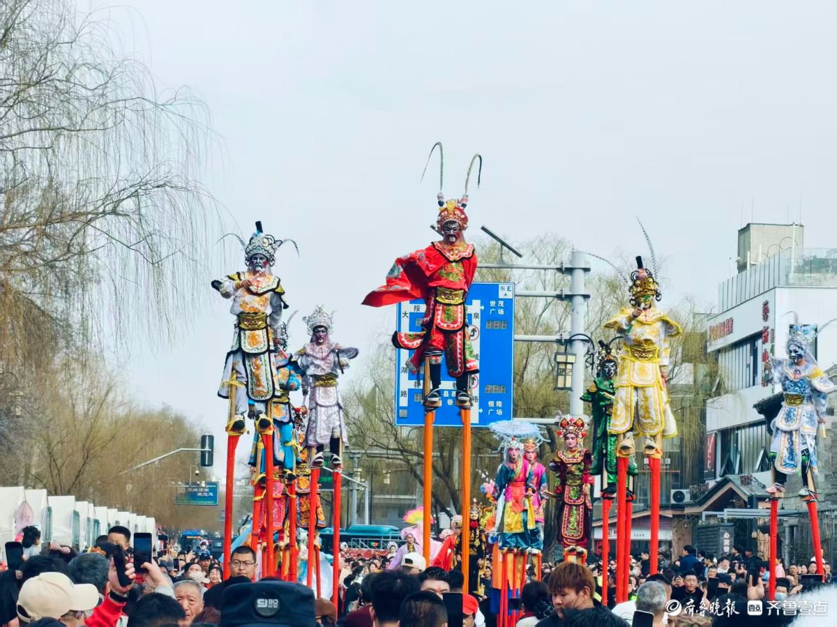 济南的高跷有多高，您看过吗？