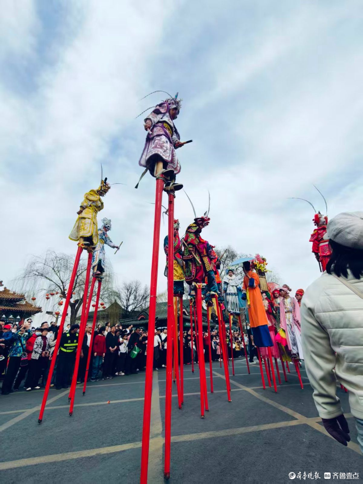 济南的高跷有多高，您看过吗？