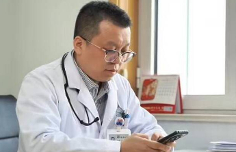 千名儿童的“爸爸”——记潍坊市中医院东院区儿科主治医师李永杰