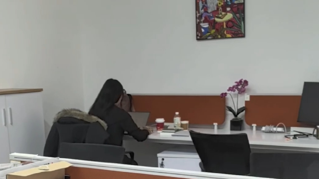 月租350元！共享工位赋能一人公司，李沧打造OPC创新区