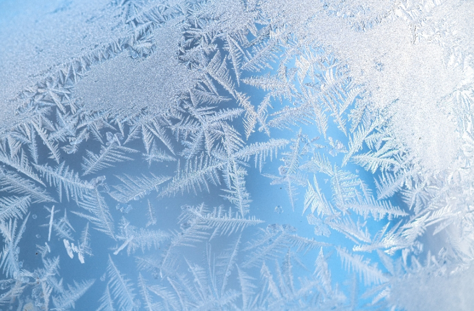 多地出现中到大雪局部暴雪，山东发布道路结冰黄色预警