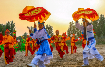 壹点日历3.3|月圆人圆事事圆满，花好灯好好事连！元宵节快乐