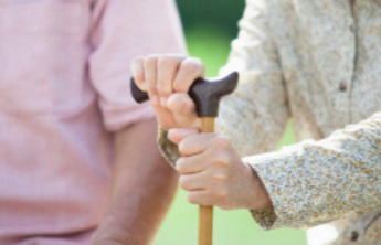 政府工作报告这些话，暖心又提气！