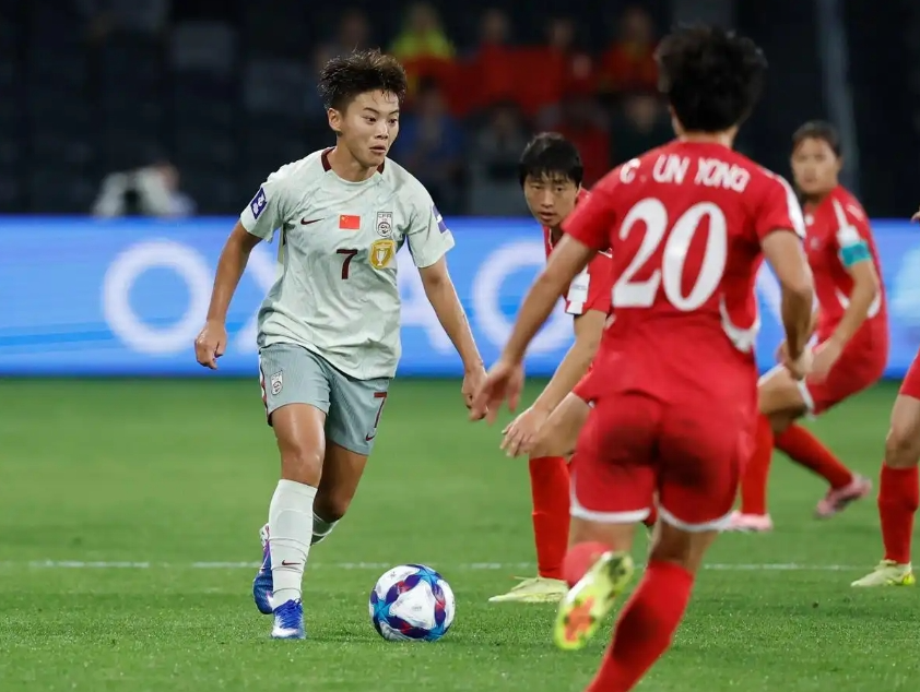 2：1逆转朝鲜，中国女足小组赛三战全胜，“铿锵玫瑰”渐入佳境