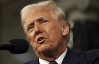 特朗普威胁伊朗：不得在霍尔木兹海峡布雷