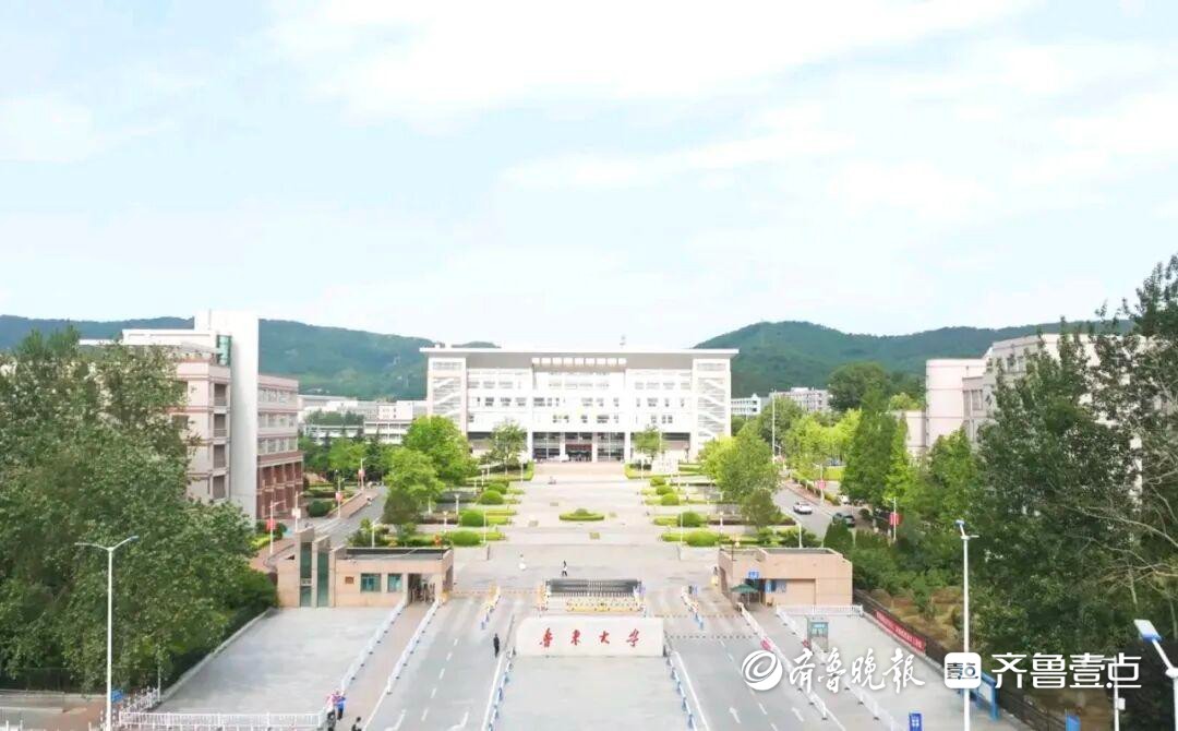 鲁东大学招聘全职博士后，年薪最高30万元