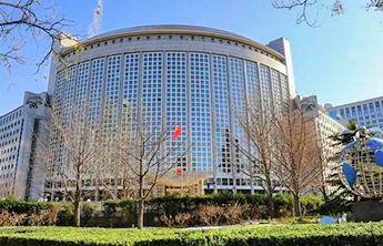 外交部：中国为和平奔走的步伐不会停