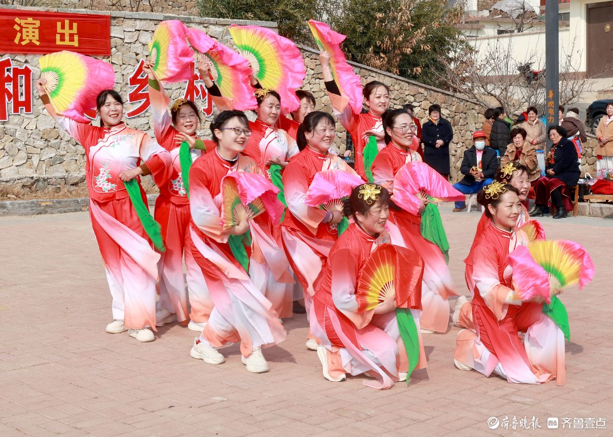 文艺润乡风，文明筑家园