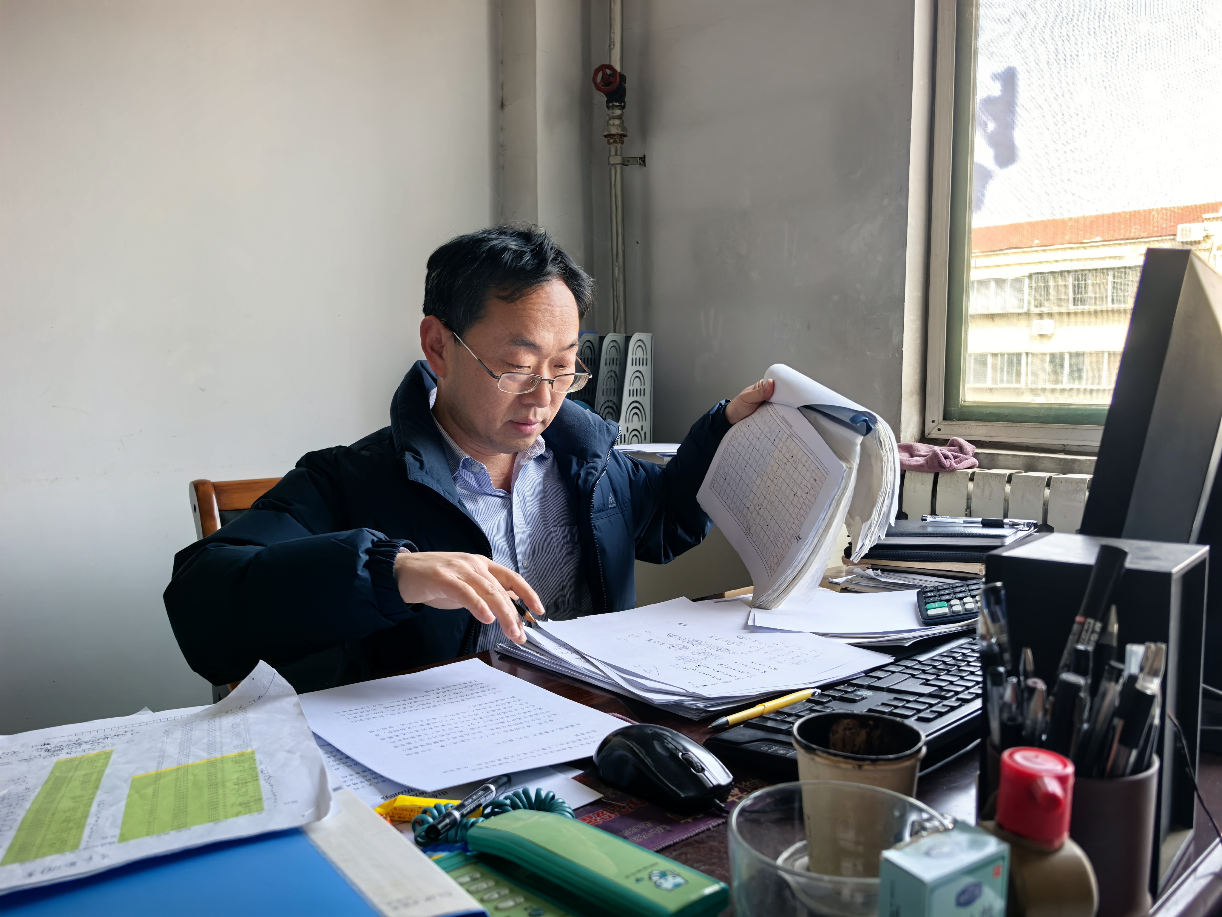 十年一梦，死磕杨树四月“飞雪”的人