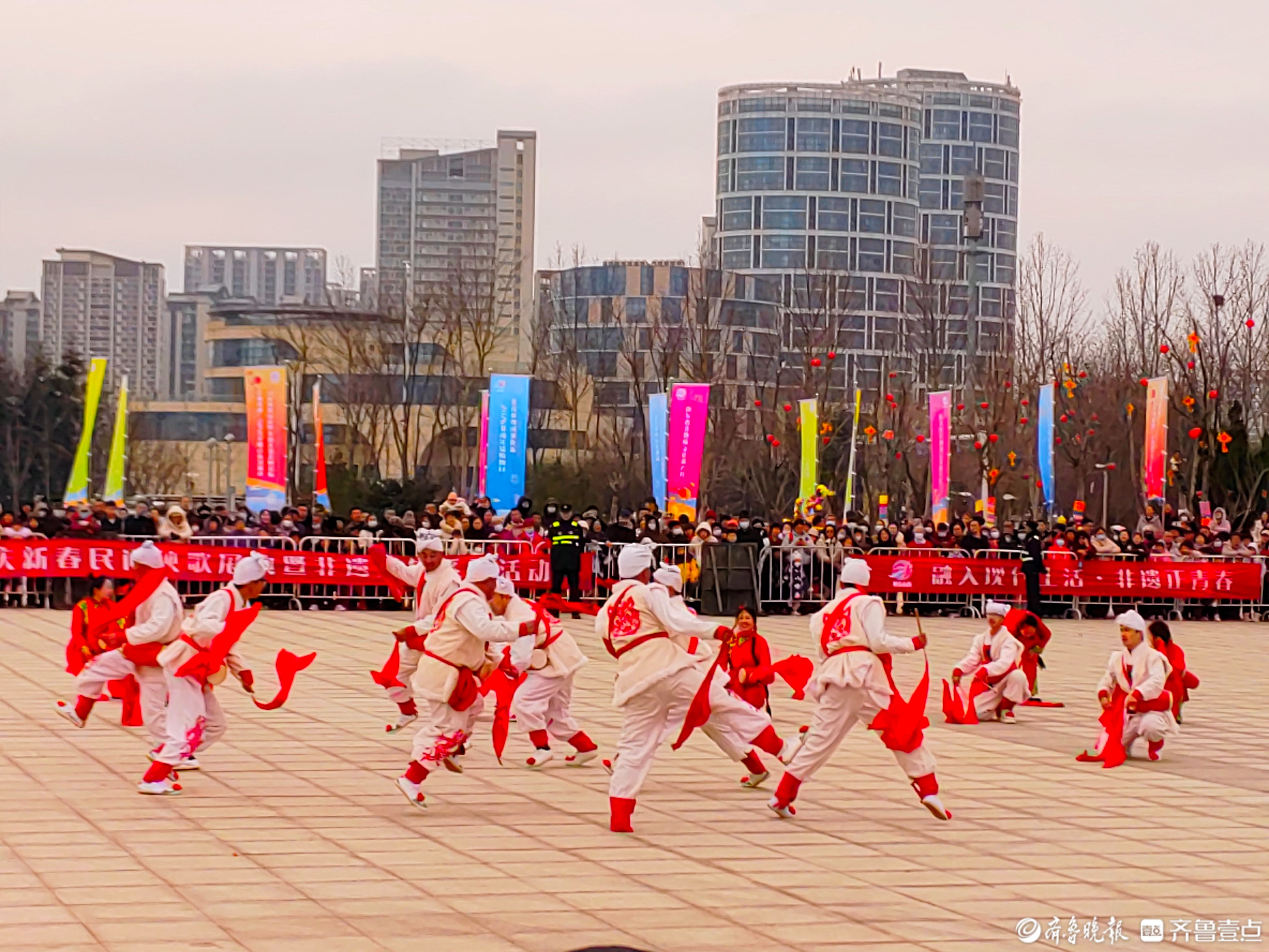 新春随手拍|庆新春，民间秧歌展演热闹非凡