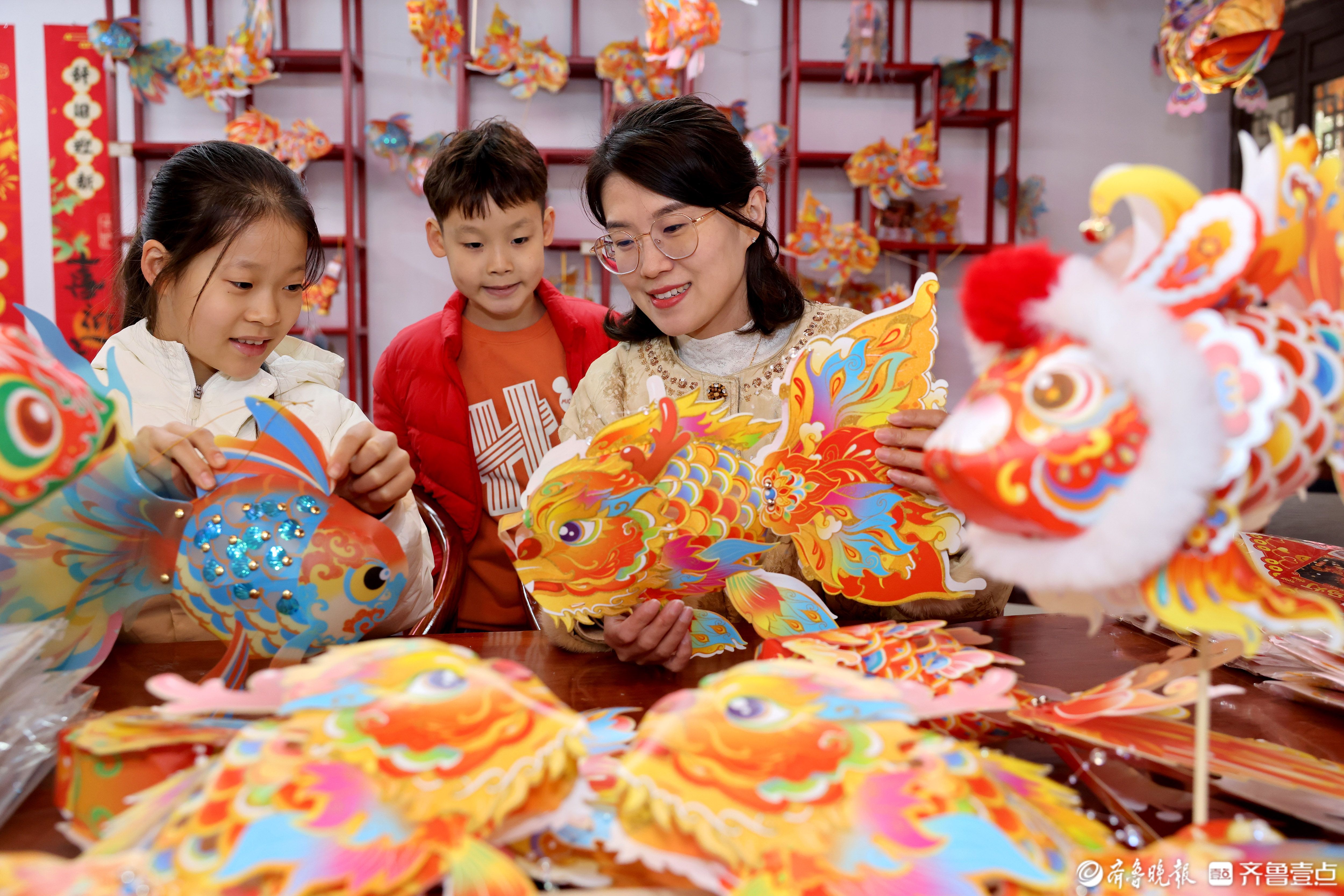 新春随手拍|扎花灯