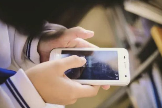 如何给“少年的你”划定“触网”安全线？