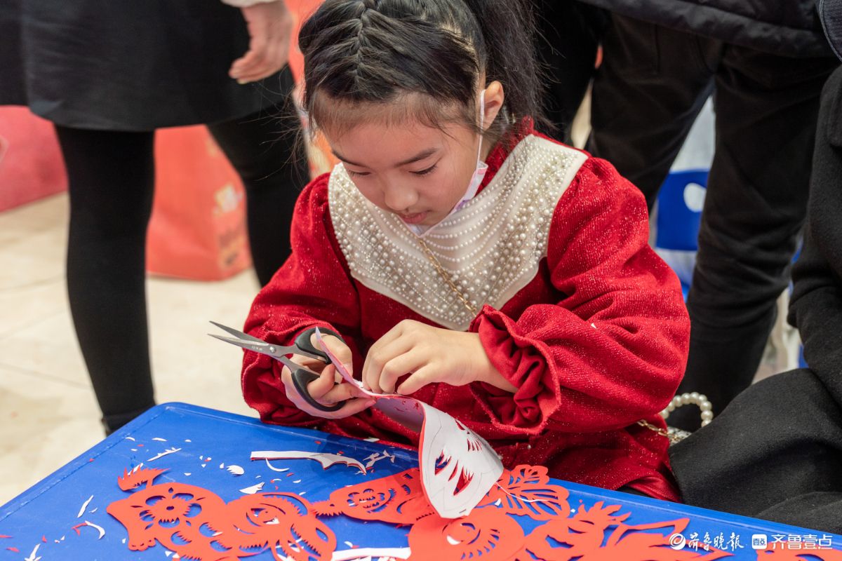 新春随手拍|非遗文化育后人