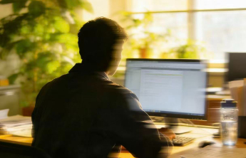 法眼丨劳务派遣本是补位，为何越走越偏？别只谈废存，要真规范