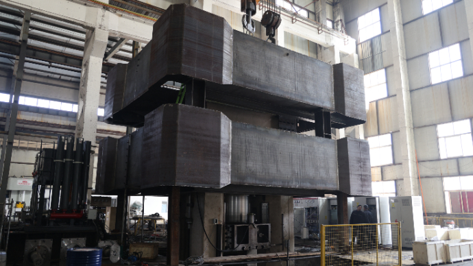 打破国外垄断！胶州企业自研1.25万吨高能螺旋压力机试机成功