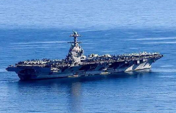 突发：美军“福特”号航母发生火灾