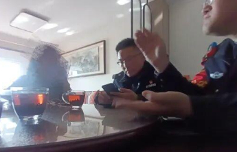 收到寄来的“专用手机”，跟着专家炒股，济南一对夫妻投入9万元取不出来了