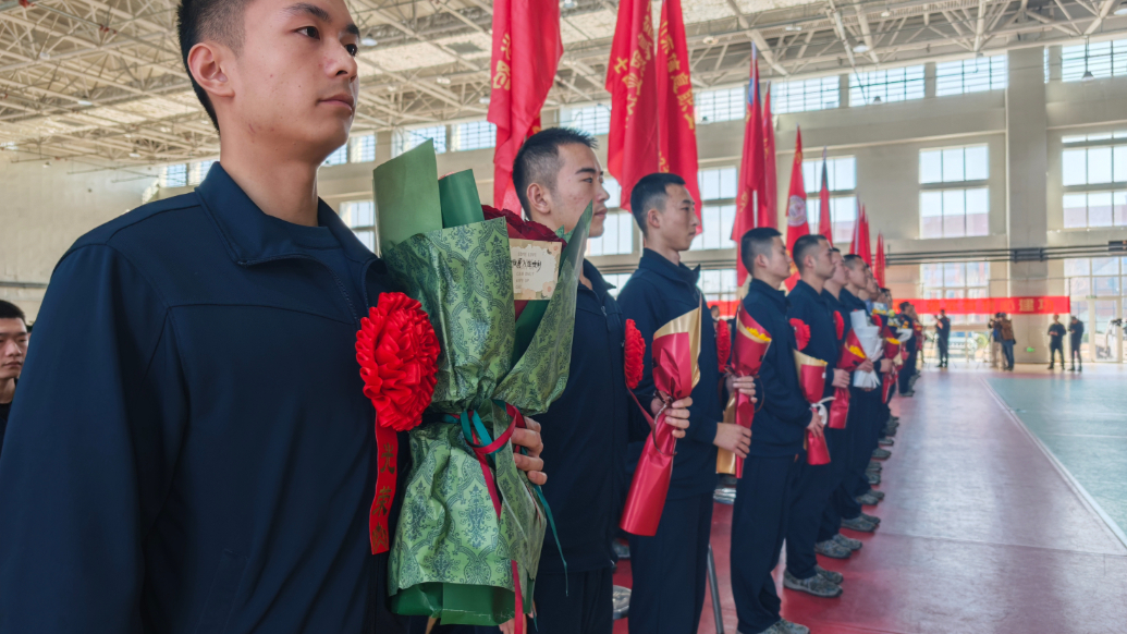 果然视频|山东信息职业技术学院574名定向培养军士将正式入伍