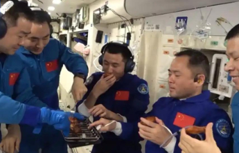 从“挤牙膏”到太空撸串，看中国航天食品60年进化史