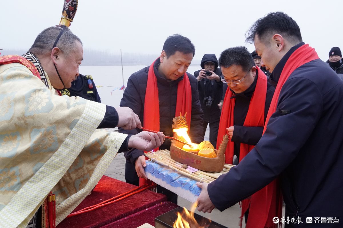 新春随手拍|河灯祈福 