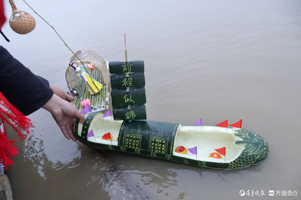 新春随手拍|河灯祈福 