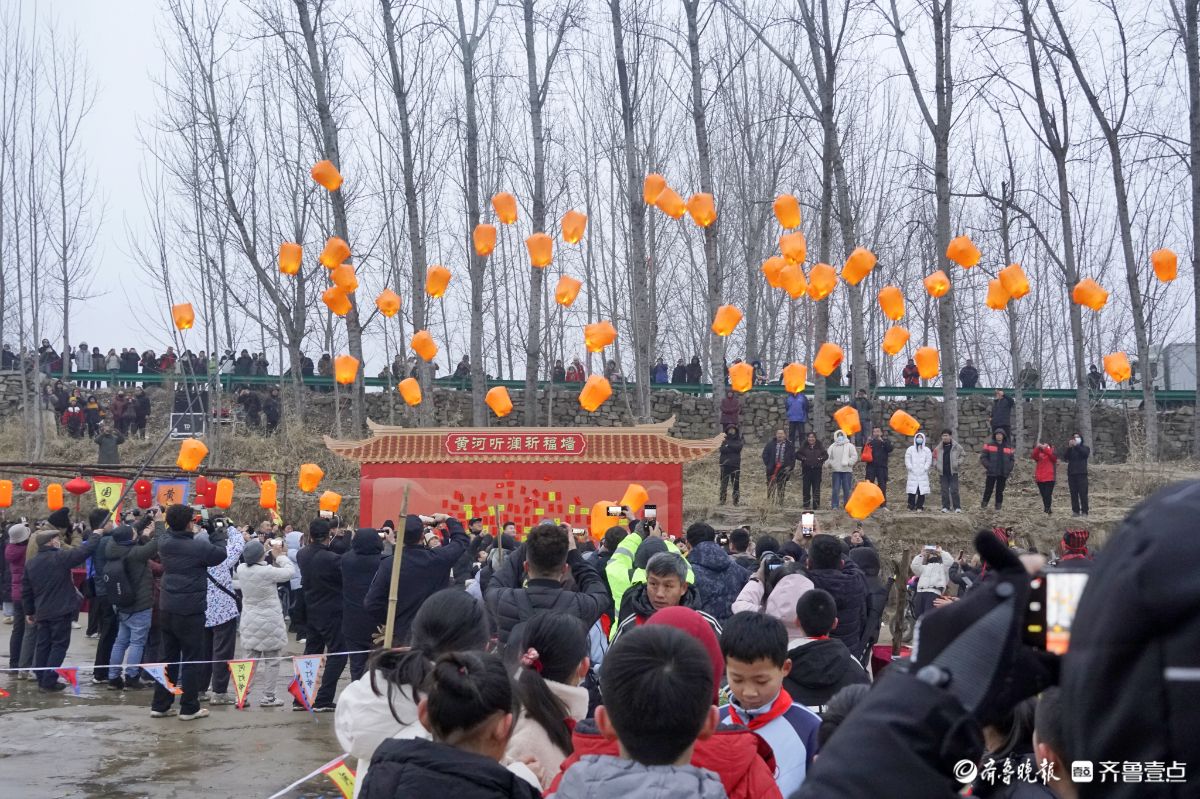 新春随手拍|河灯祈福 