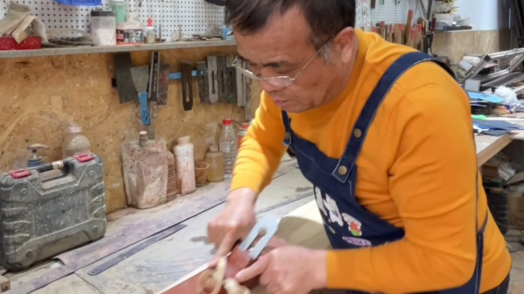 果然视频丨斫琴师王伟林：十五年如一日守护传统文化