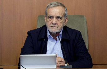 伊朗总统：有义务完全遵从最高领袖指示