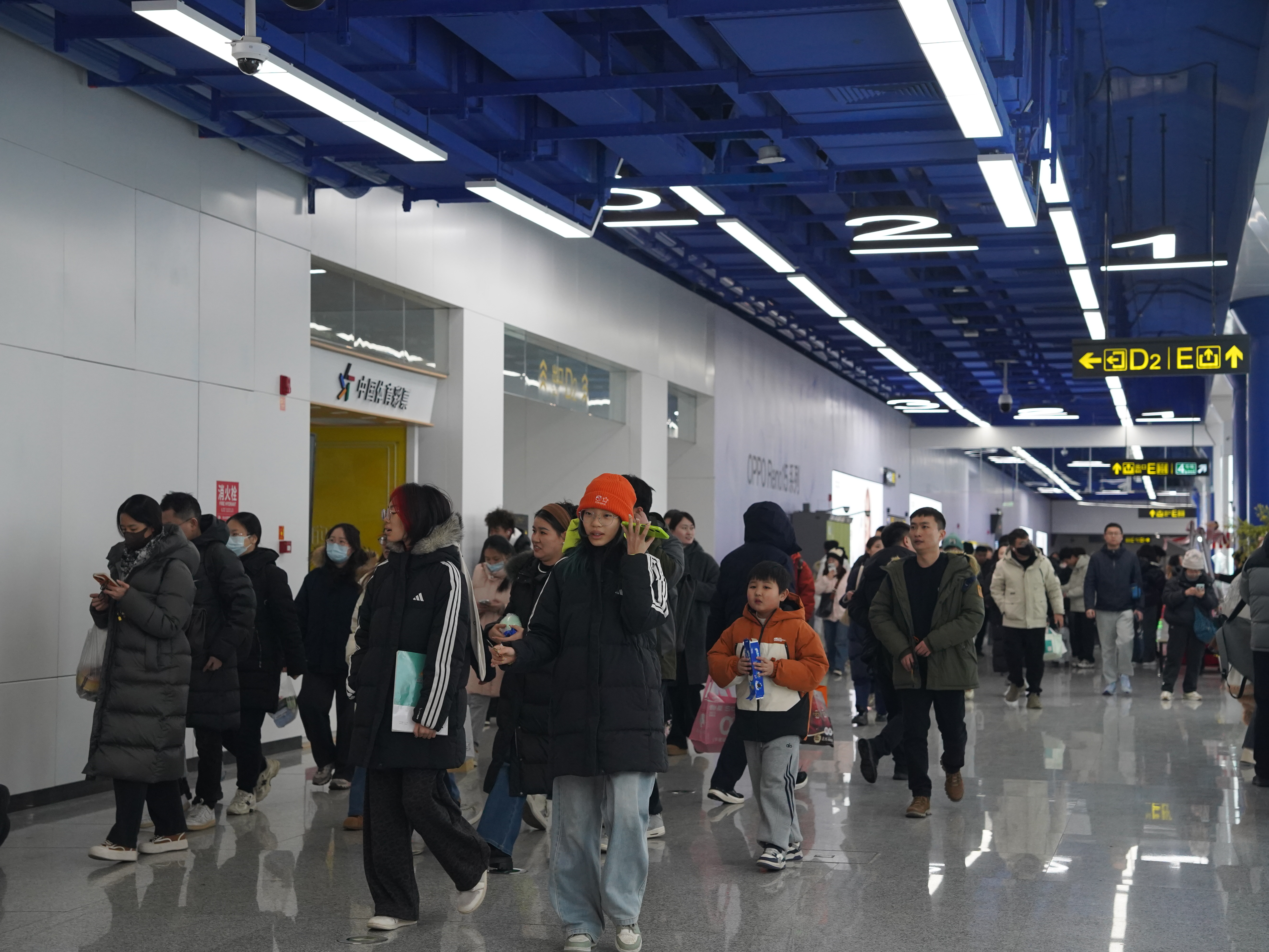 壹探轨道|开学季深夜零点还在跑，济南地铁为何能“说延就延”？