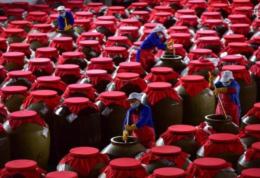 Thai chef finds taste of home in China's sour soup