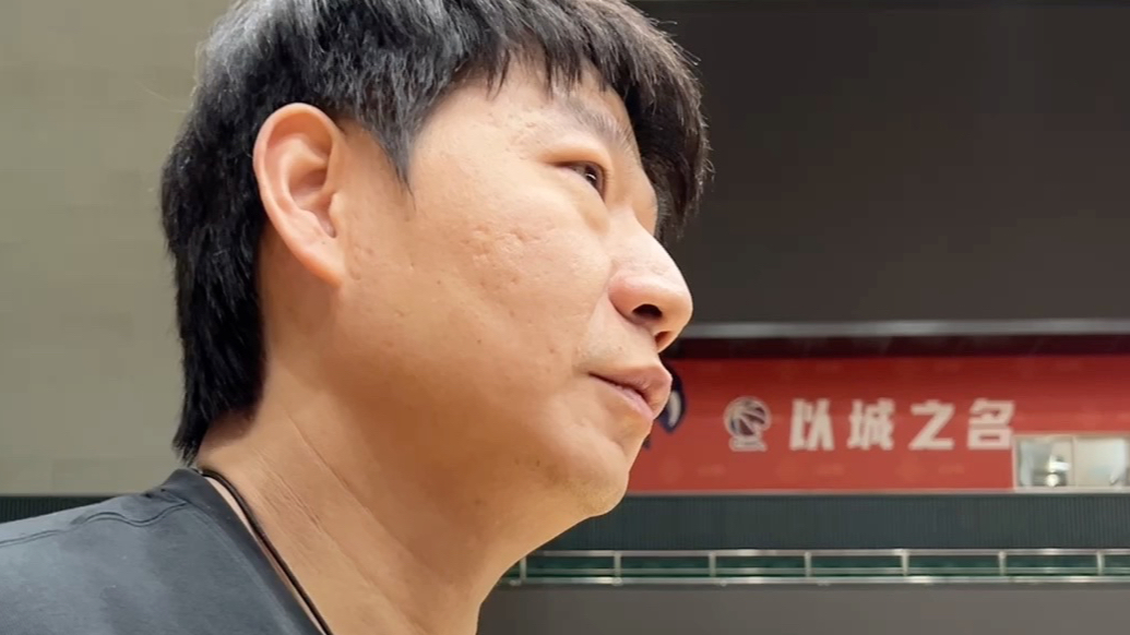 果然视频|邱彪：约翰逊适应度约50%，琼斯的伤病恢复到80%