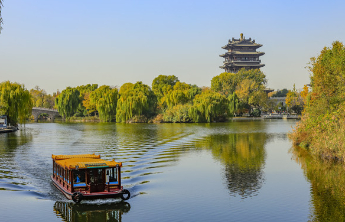 人文齐鲁|他从未到过济南，却写下最美的泉城诗篇