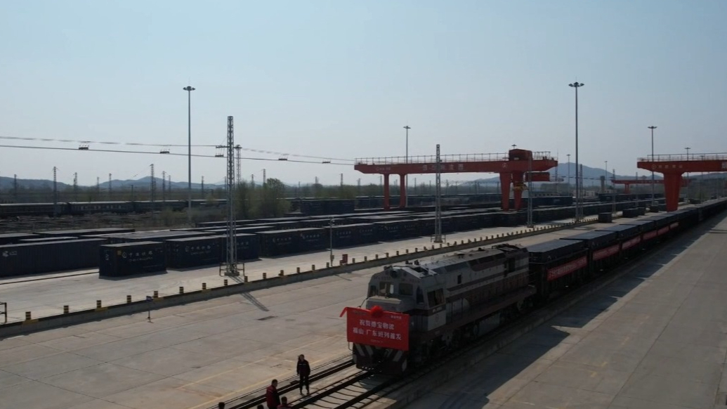 专题|山东制造入“湾区”，“钢铁驼队”南下记