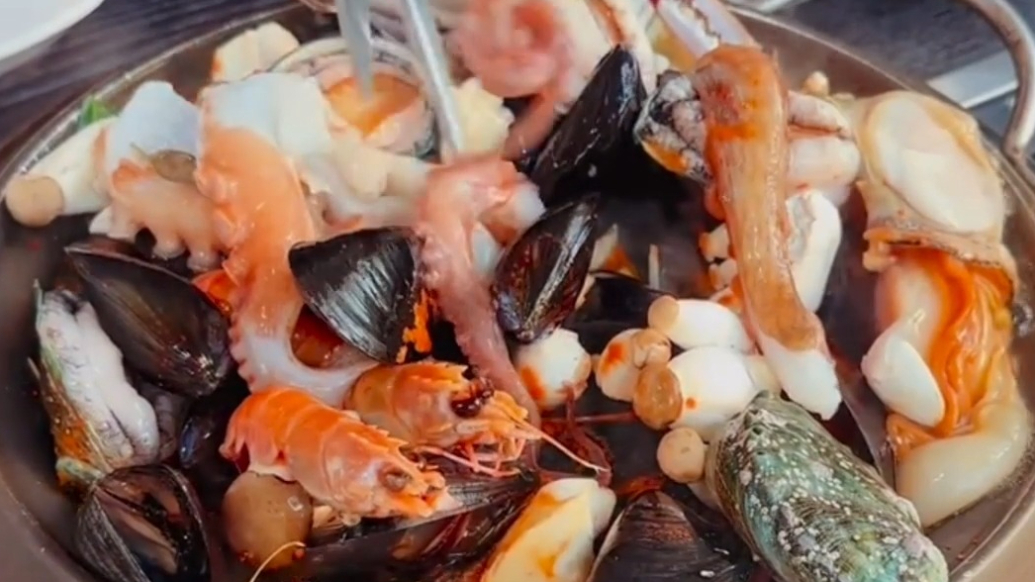 果然视频丨一碗家乡菜，抚平游子心中的威海海鲜鲜美念想