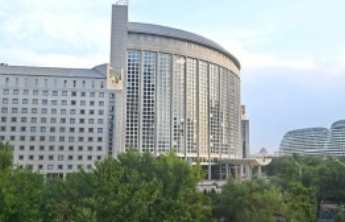 拉里贾尼在以色列袭击中遇难，外交部：反对在国际关系中使用武力